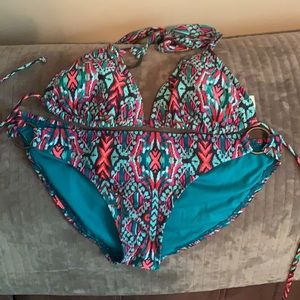 Women’s bathing suit